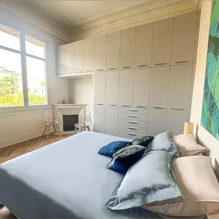 Exceptionnel Belle Epoque Avec Grande Terrasse Plein Sud アパート